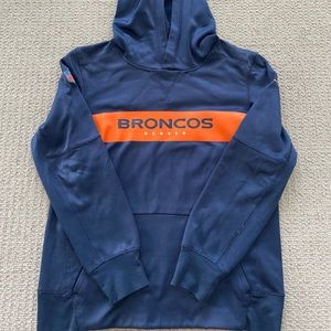 Boys NFL Denver Broncos Hooded Sweatshirt, size medium